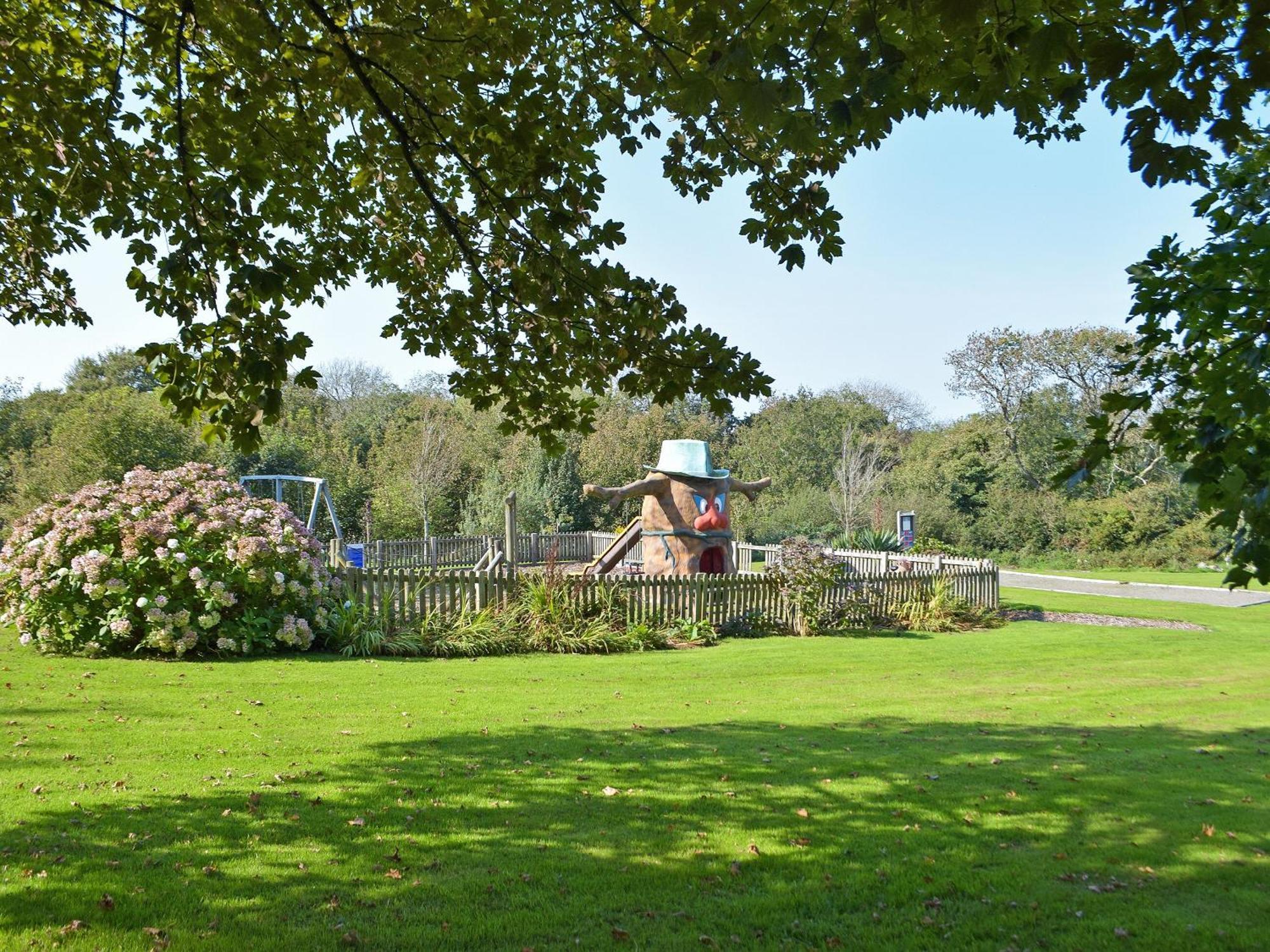 Вилла Keepers Nook - Dinas Country Club Экстерьер фото
